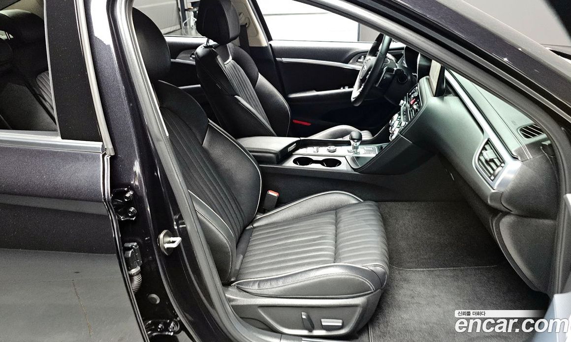 Genesis G70 Gasoline 2.0T 4WD