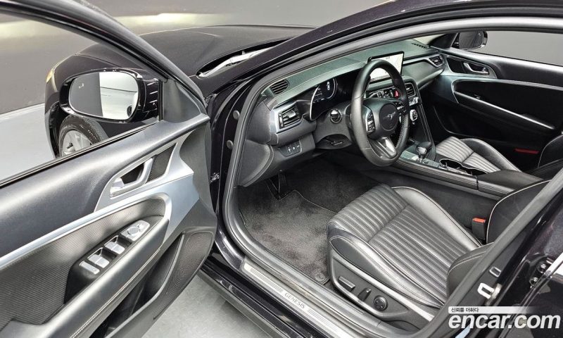 Genesis G70 Gasoline 2.0T 4WD