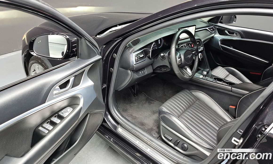 Genesis G70 Gasoline 2.0T 4WD