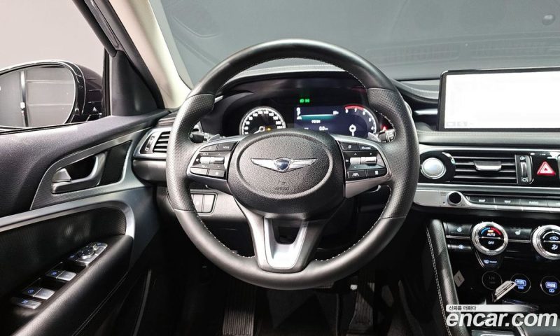 Genesis G70 Gasoline 2.0T 4WD