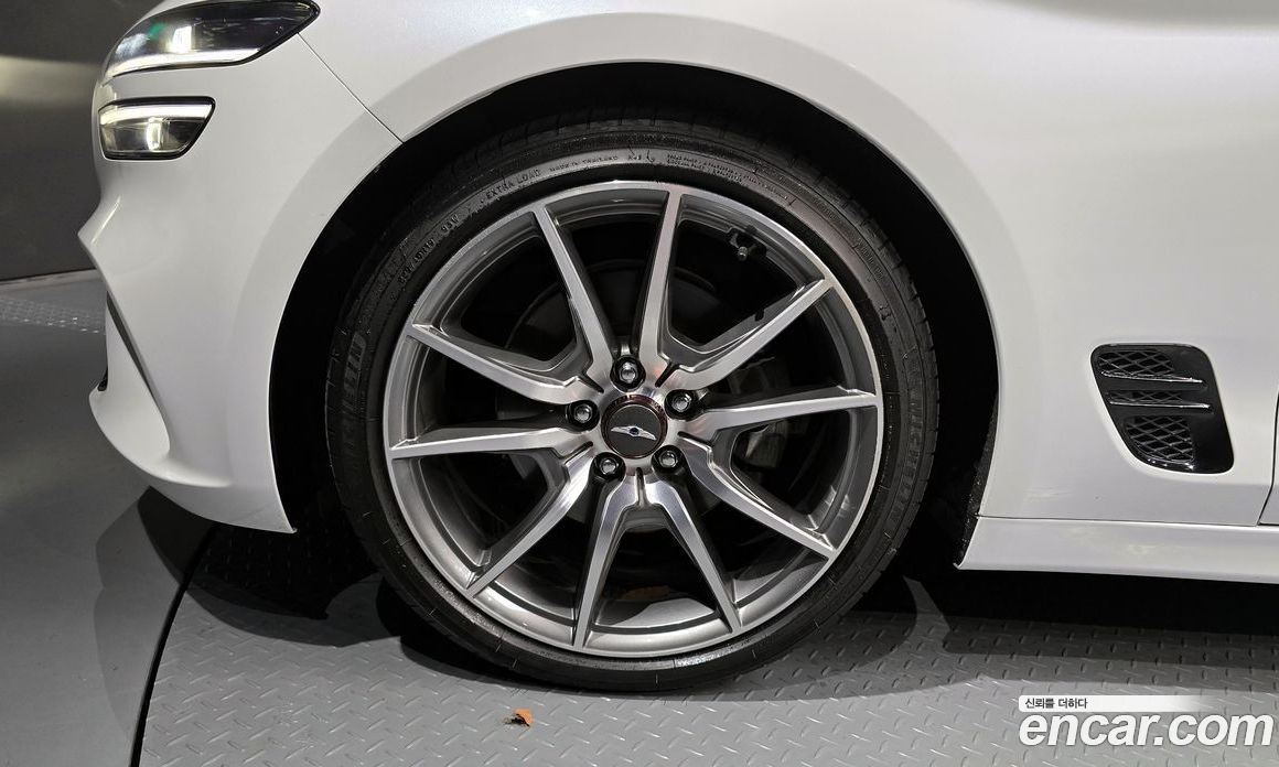 Genesis G70 Gasoline 2.0T 2WD