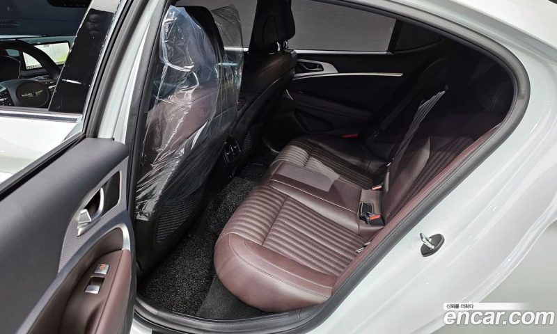 Genesis G70 Gasoline 2.0T 2WD