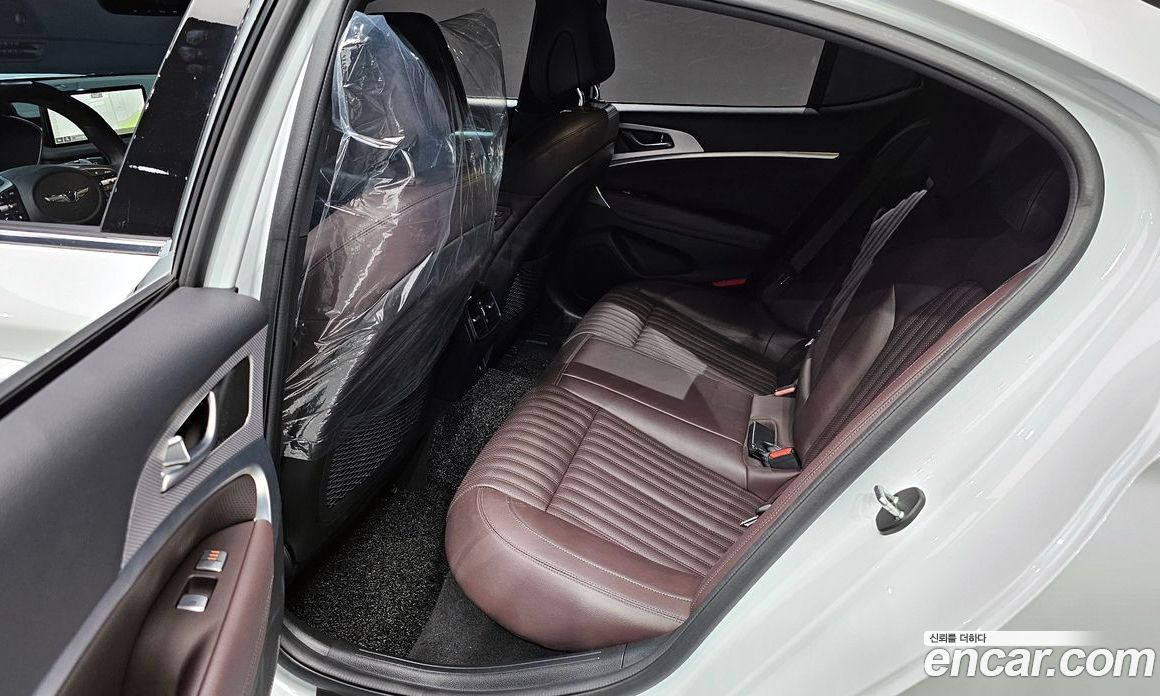 Genesis G70 Gasoline 2.0T 2WD