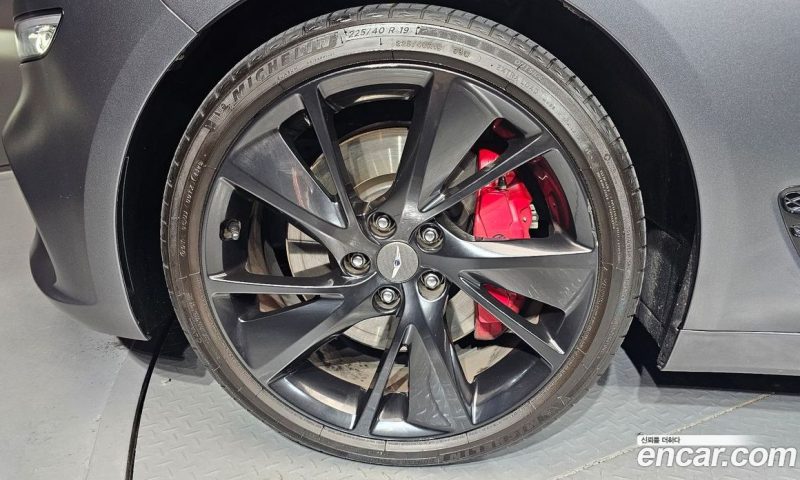 Genesis G70 Gasoline 2.0T 2WD