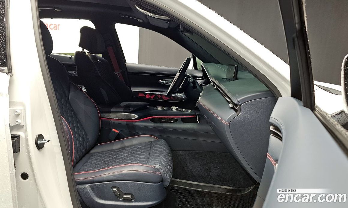 Genesis GV70 2.5T Gasoline 2WD