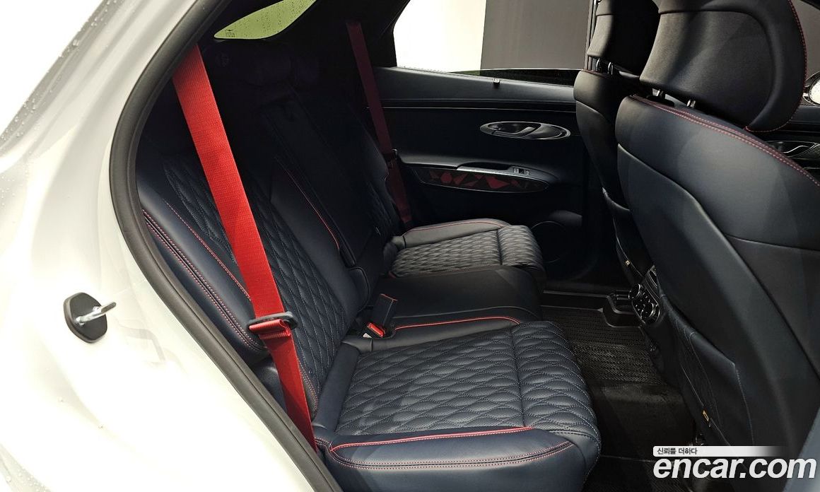 Genesis GV70 2.5T Gasoline 2WD