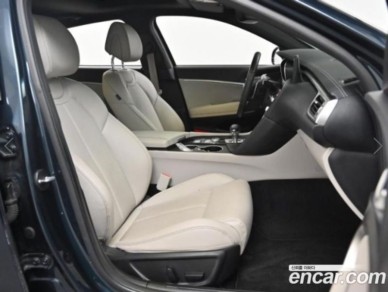 Genesis G70 Gasoline 2.0T 4WD