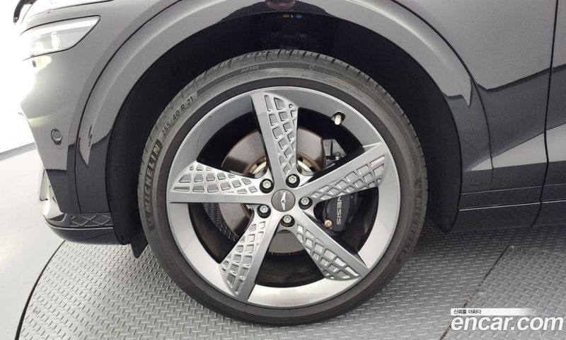 Genesis GV70 2.5T Gasoline 2WD