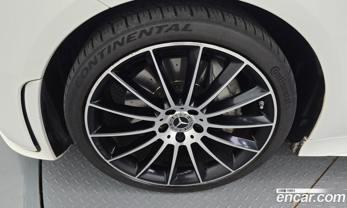 Mercedes Benz CLS-Class CLS450 4MATIC AMG Line