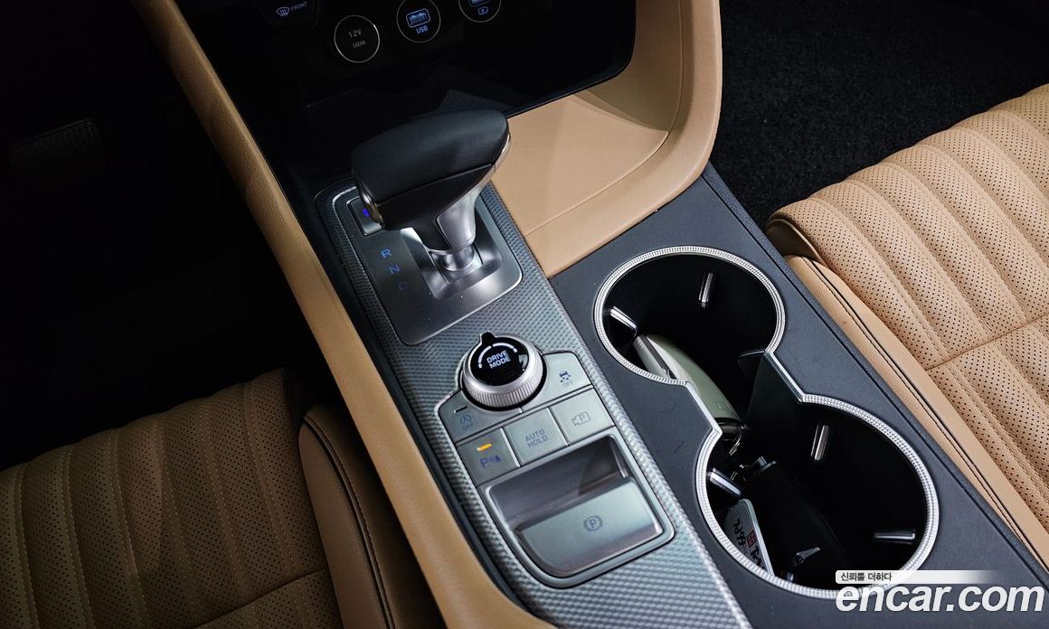 Genesis G70 Gasoline 2.0T 2WD