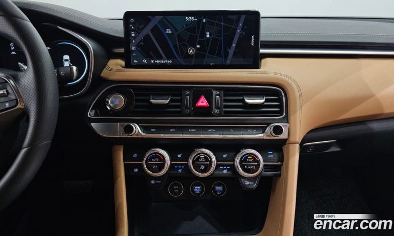 Genesis G70 Gasoline 2.0T 2WD