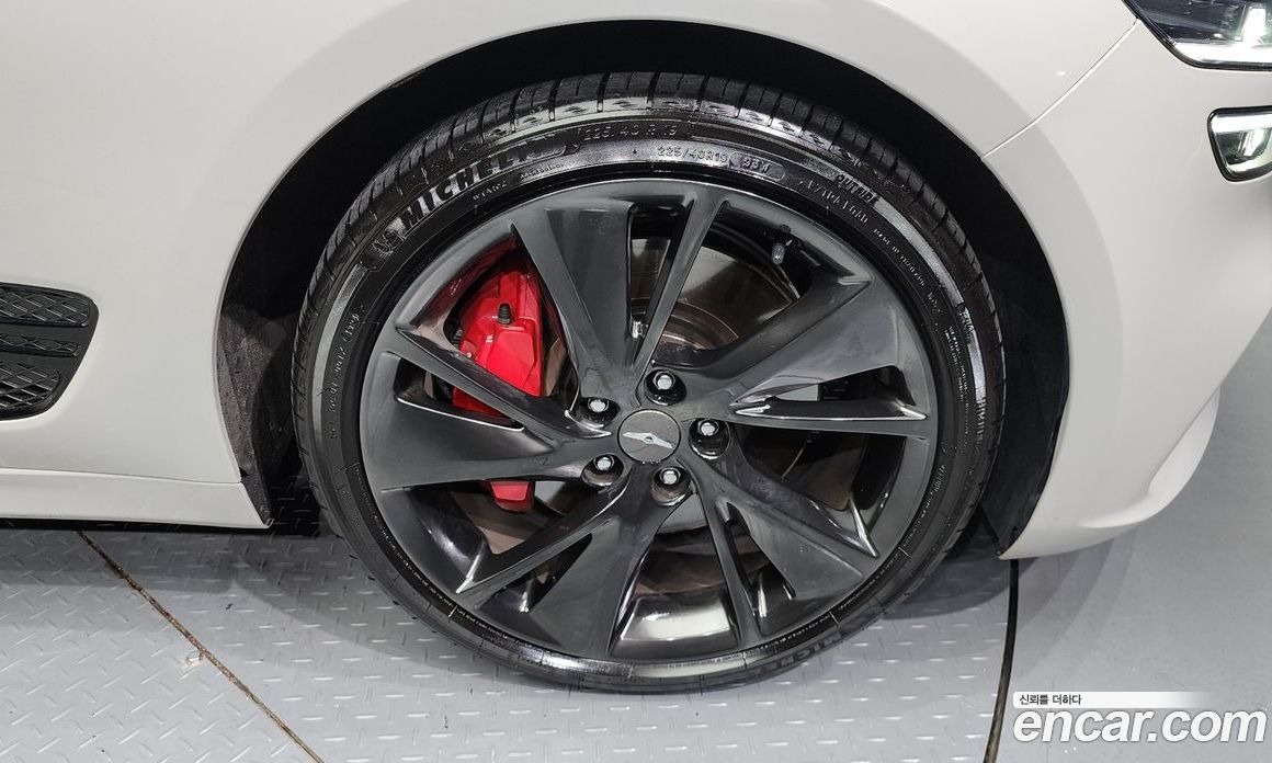 Genesis G70 Gasoline 2.0T 4WD