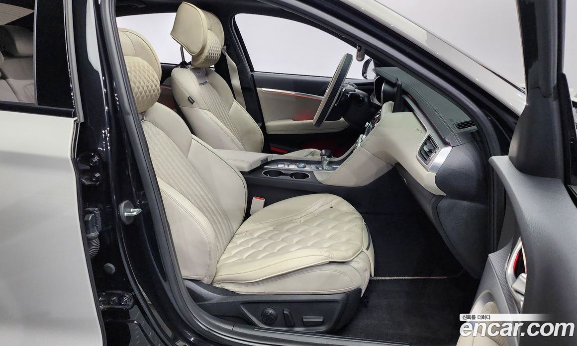 Genesis G70 Gasoline 2.0T 4WD