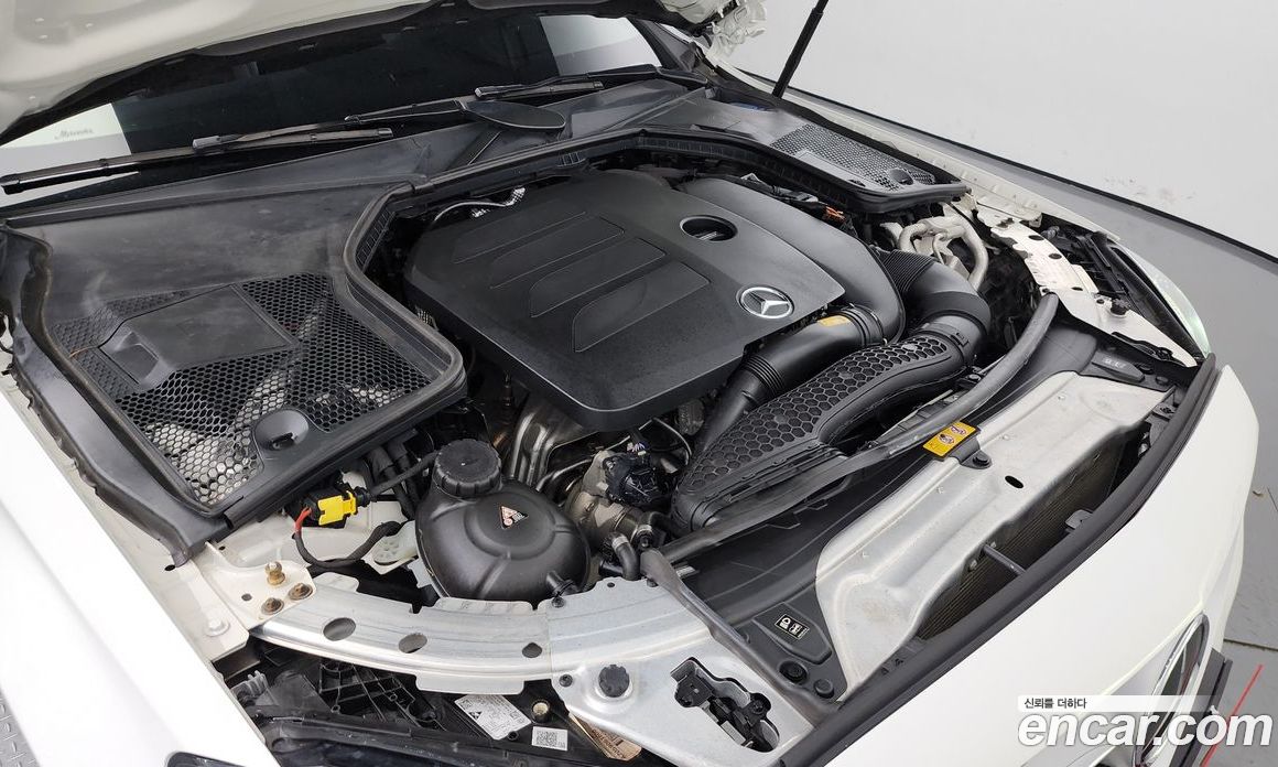 Mercedes Benz C-Class C200 Cabriolet