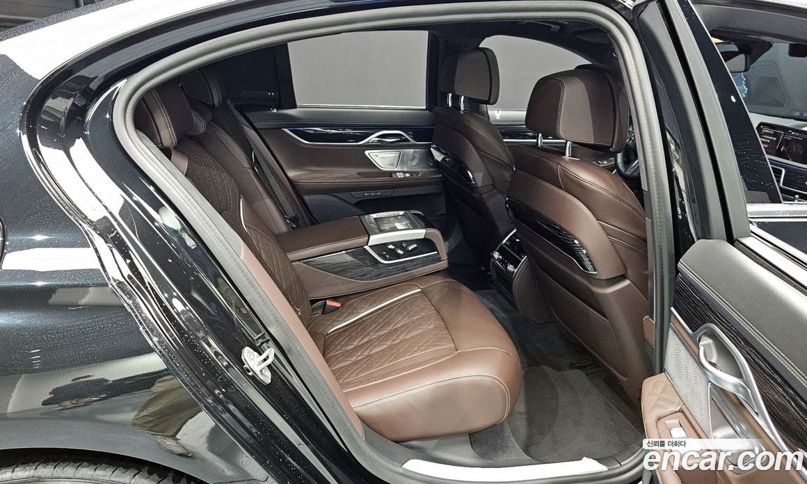 BMW 7-Series 740D xDrive M Sport