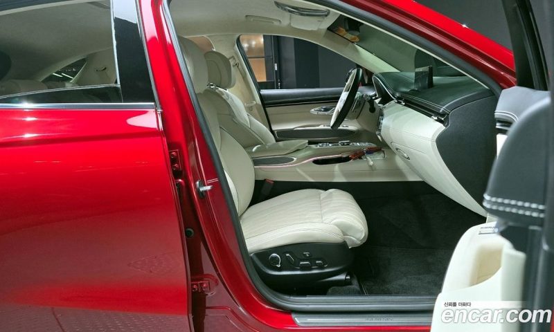 Genesis GV70 2.5T Gasoline 2WD