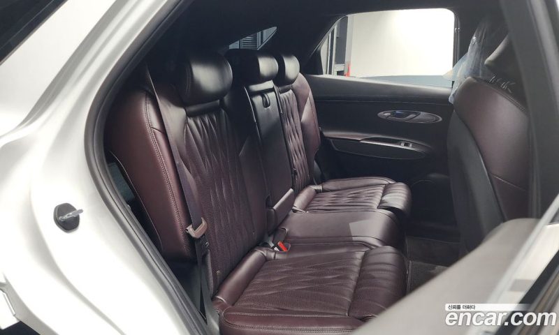 Genesis GV70 2.5T Gasoline 2WD