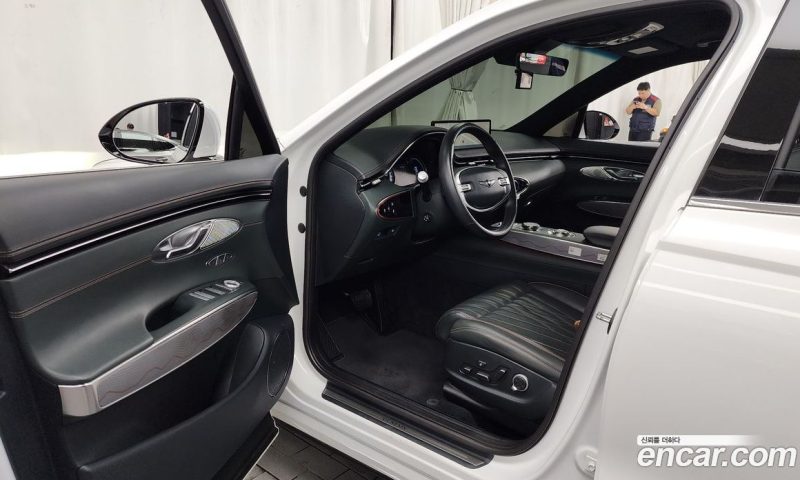 Genesis GV70 2.5T Gasoline AWD