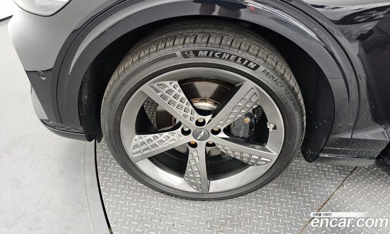 Genesis GV70 2.5T Gasoline 2WD