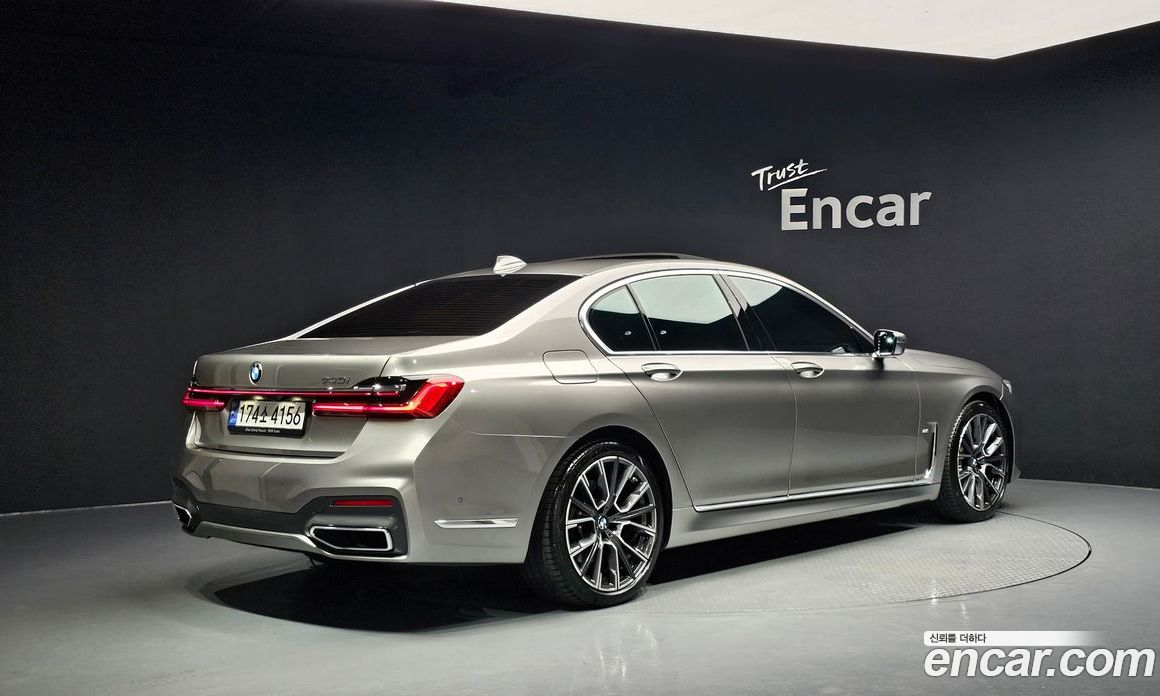 BMW 7-Series i740 M Sport