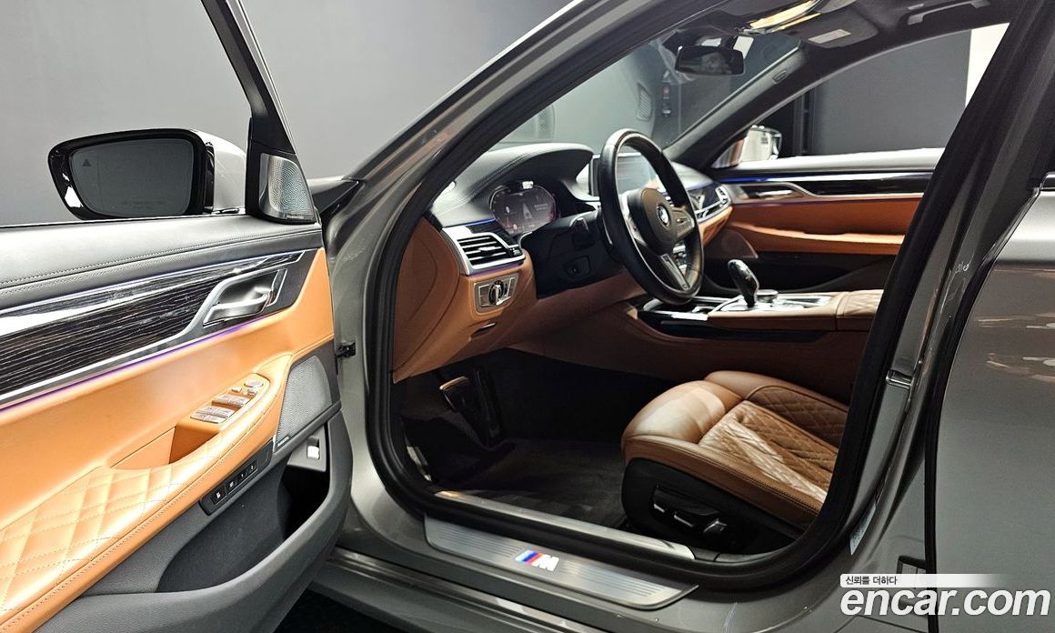 BMW 7-Series i740 M Sport