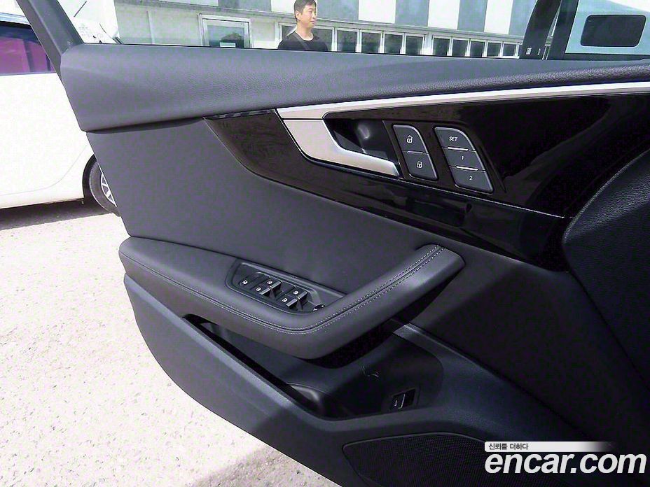 Audi A4 45 TFSI Quattro Premium