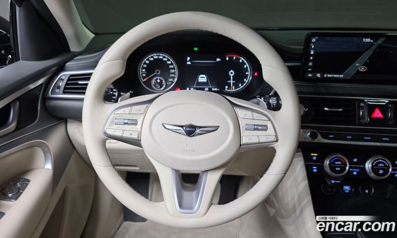 Genesis G70 Gasoline 2.0T 4WD