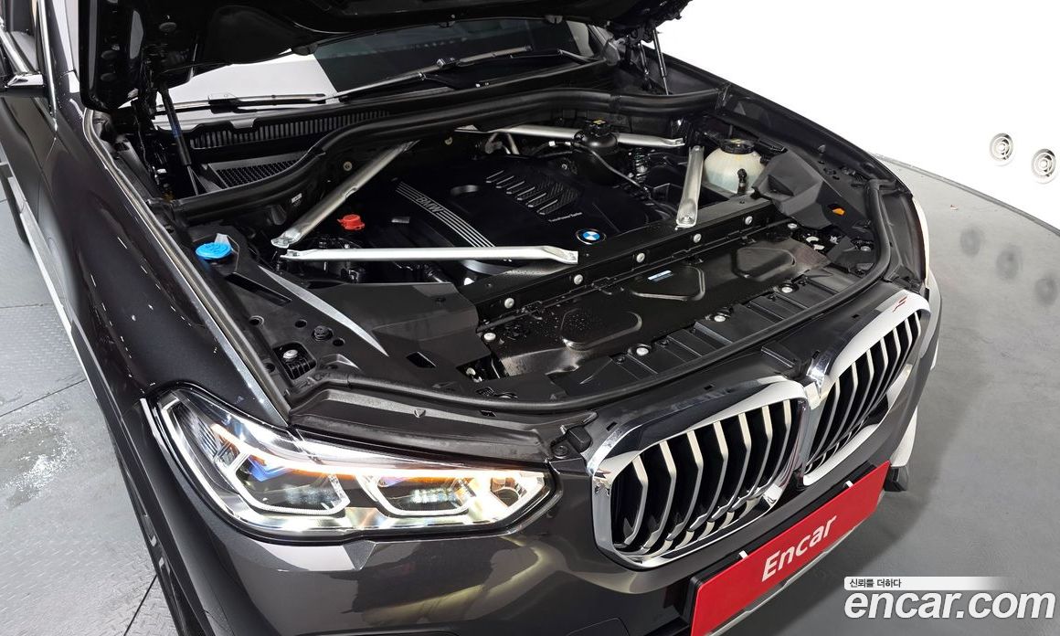 BMW X5 xDrive i40 xLine