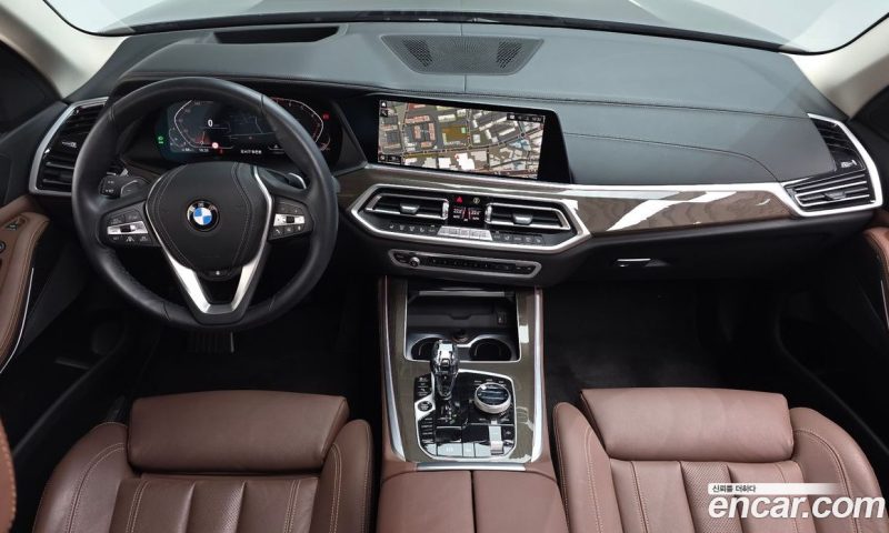 BMW X5 xDrive i40 xLine