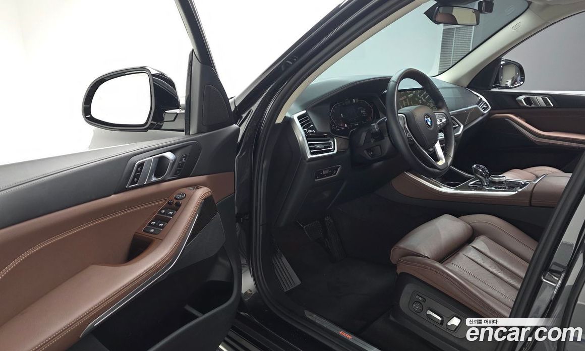 BMW X5 xDrive i40 xLine