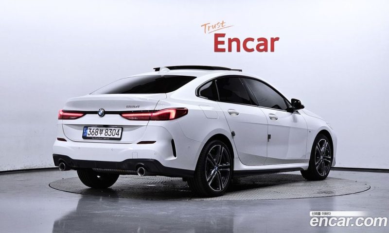 BMW 2-Series i220 M Sports