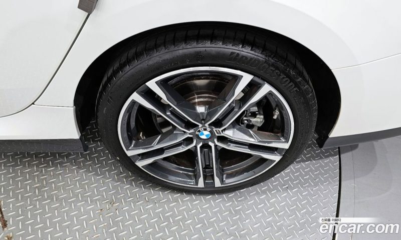 BMW 2-Series i220 M Sports