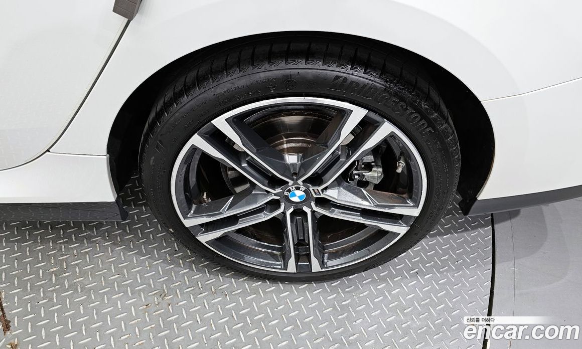 BMW 2-Series i220 M Sports