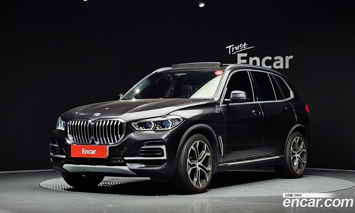 BMW X5 xDrive i40 xLine