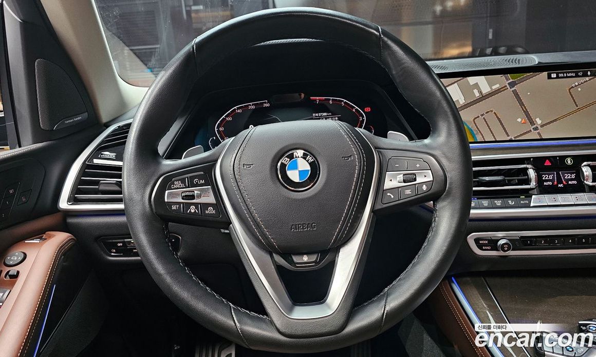 BMW X5 xDrive i40 xLine