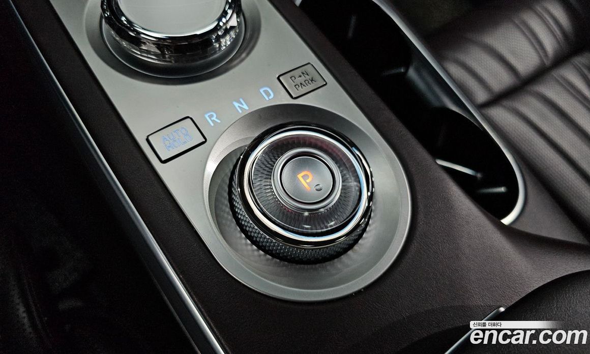 Genesis GV70 2.5T Gasoline 2WD