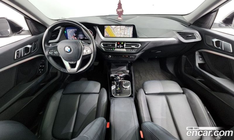 BMW 2-Series i220 Advantage