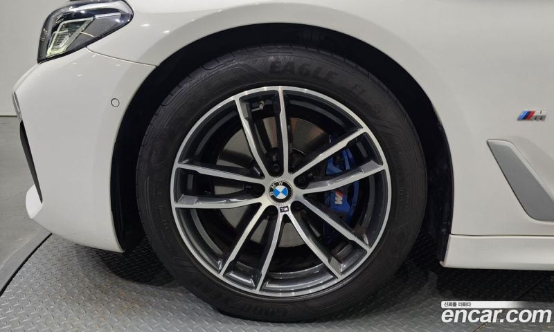 BMW 5-Series i520 M Sport