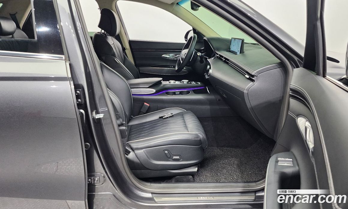 Genesis GV70 2.5T Gasoline AWD