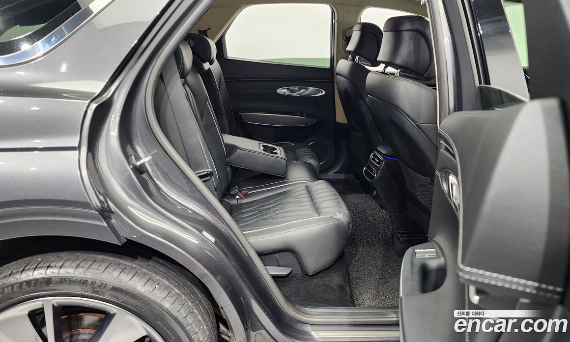 Genesis GV70 2.5T Gasoline AWD