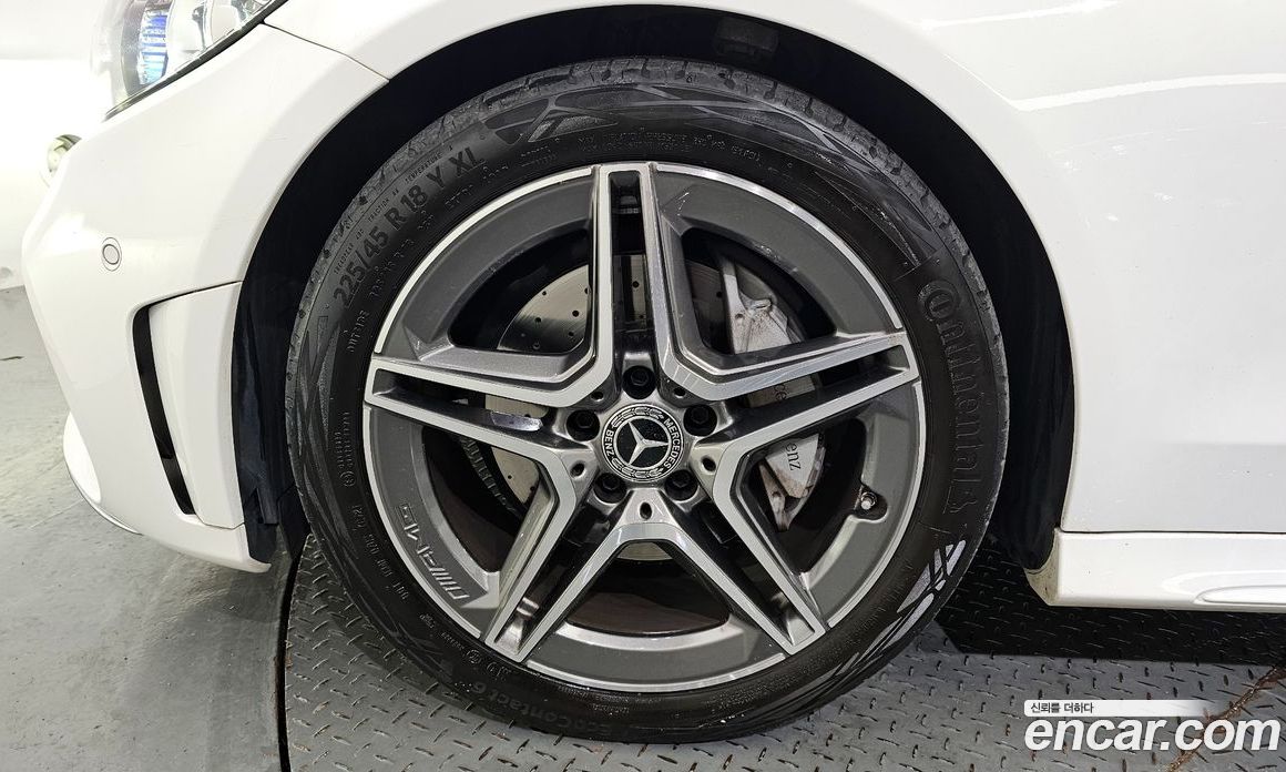 Mercedes Benz C-Class C200 Cabriolet