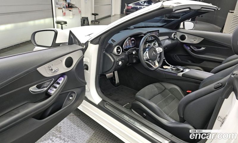 Mercedes Benz C-Class C200 Cabriolet