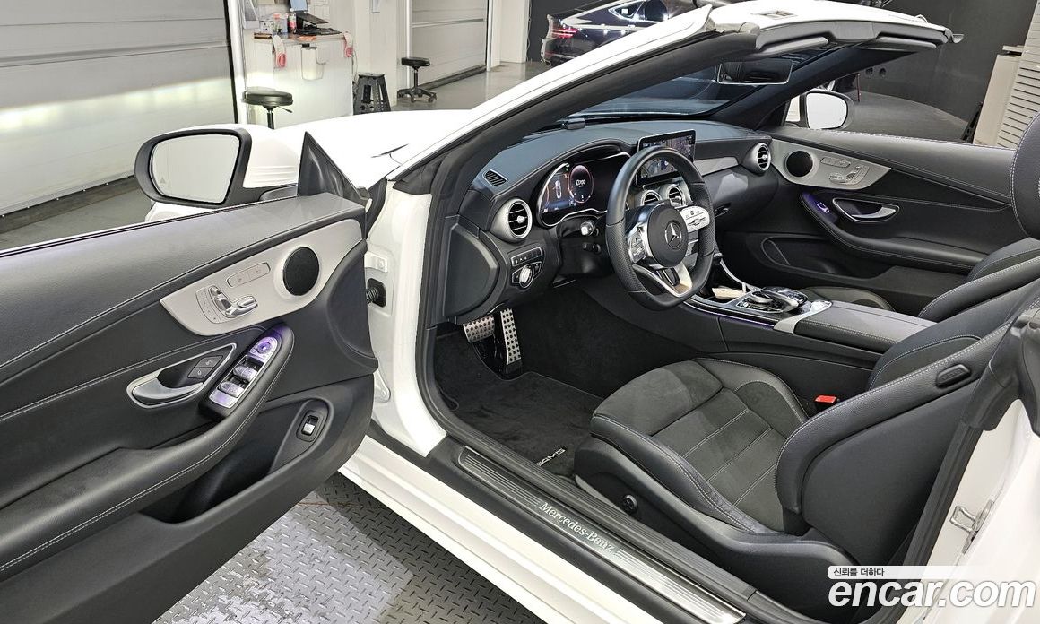 Mercedes Benz C-Class C200 Cabriolet