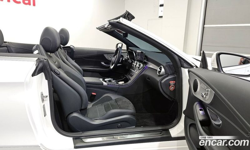 Mercedes Benz C-Class C200 Cabriolet