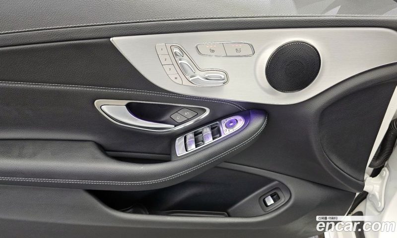 Mercedes Benz C-Class C200 Cabriolet