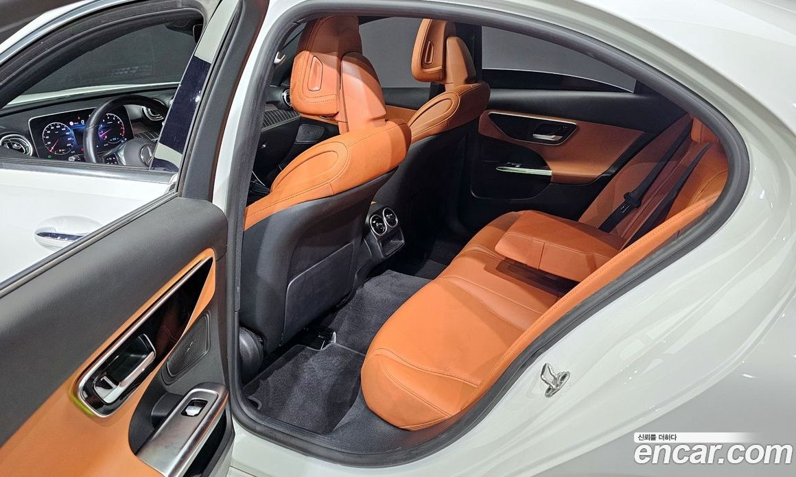 Mercedes Benz C-Class C200 4MATIC Avantgarde