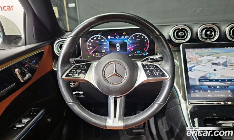 Mercedes Benz C-Class C200 4MATIC Avantgarde