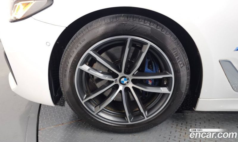 BMW 5-Series i520 M Sport