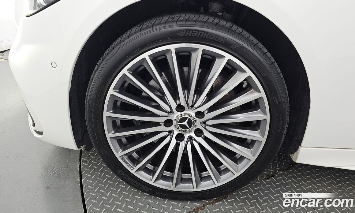 Mercedes Benz C-Class C300 AMG Line