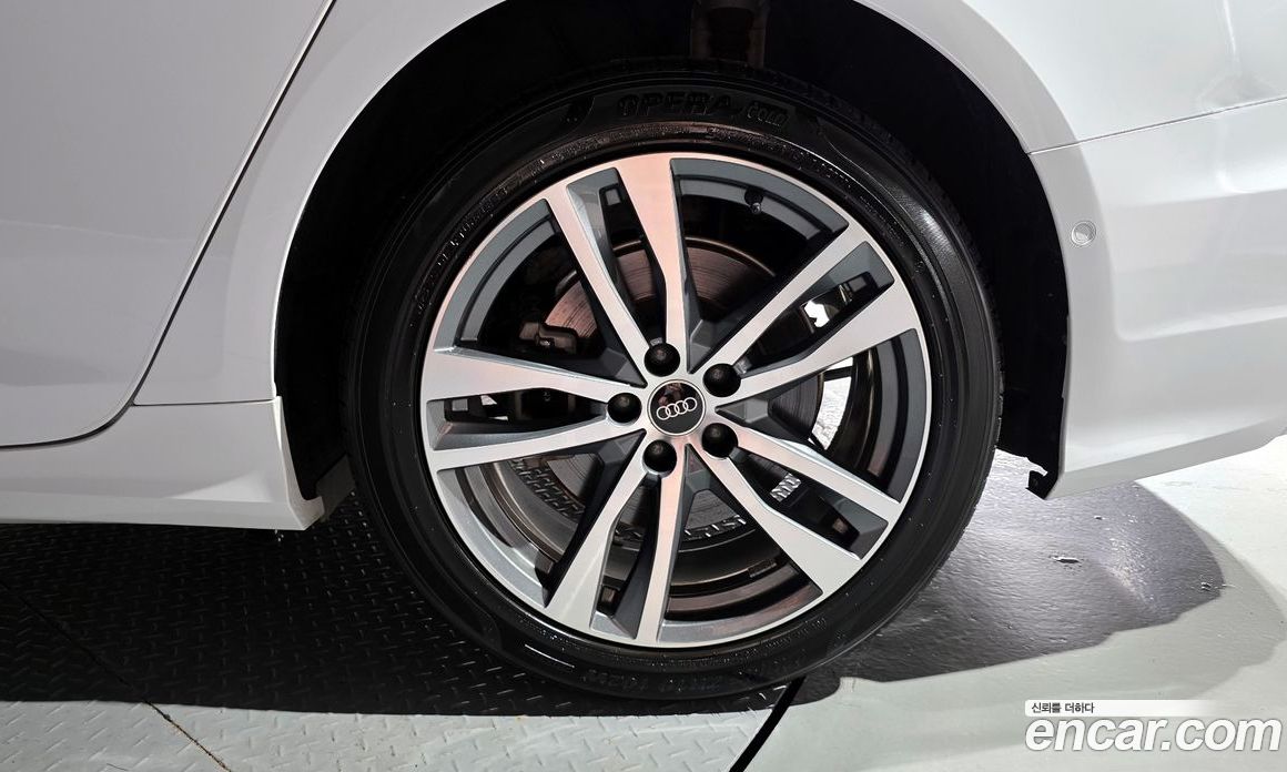 Audi A6 45 TFSI Premium